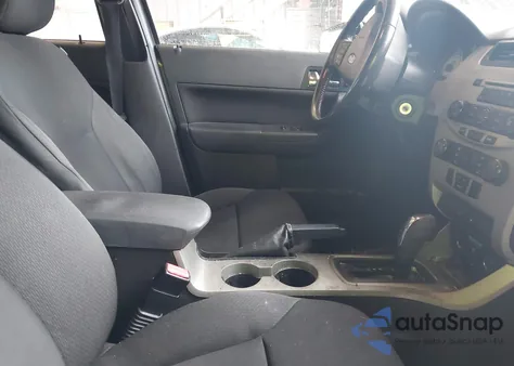 2011 Ford Focus Ses z USA, uszkodzony, nr VIN 1FAHP3GN8BW136285